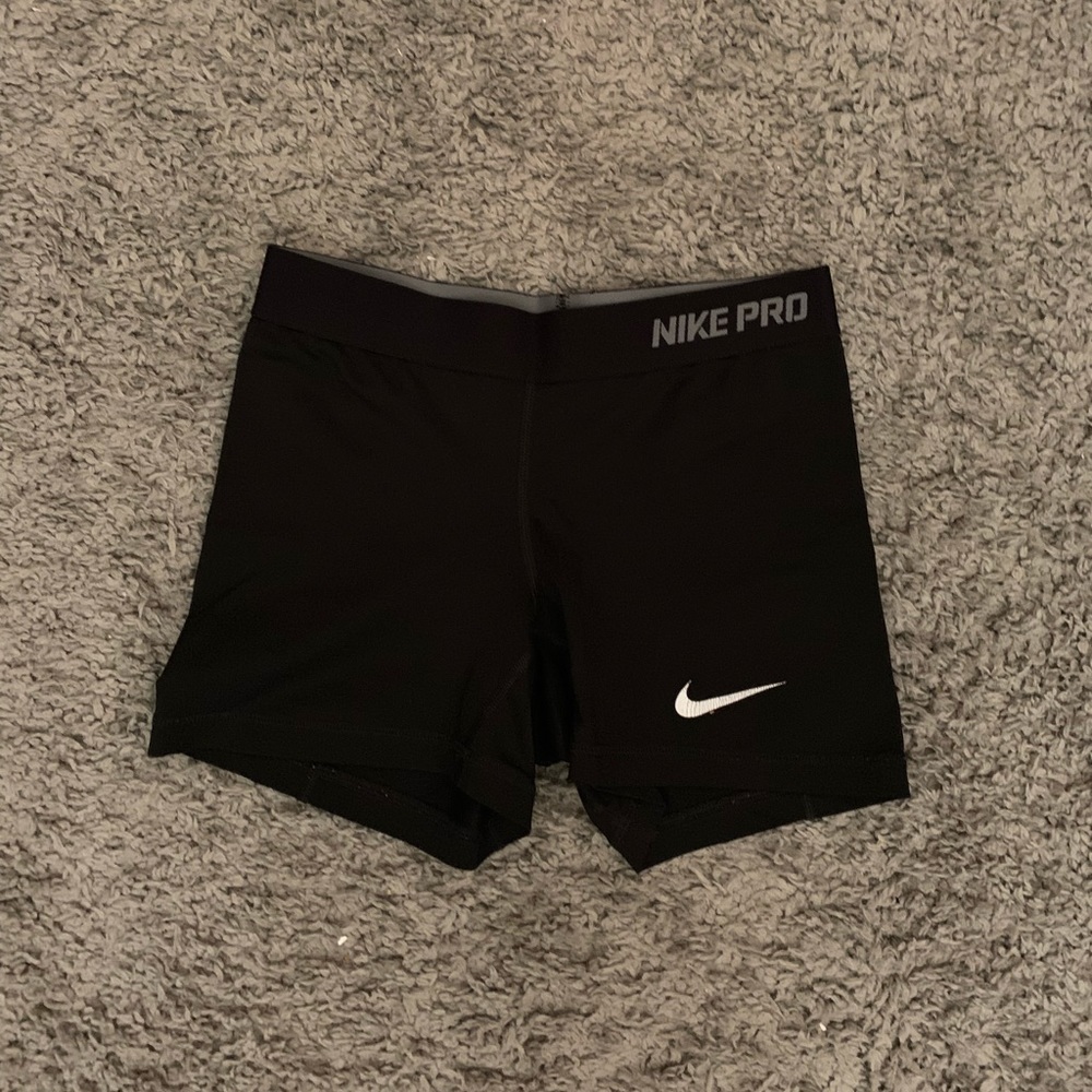 Black nike pros